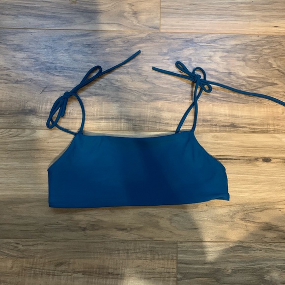 Blackbough Other - Blackbough Blue Soda Stassy Top Size Small